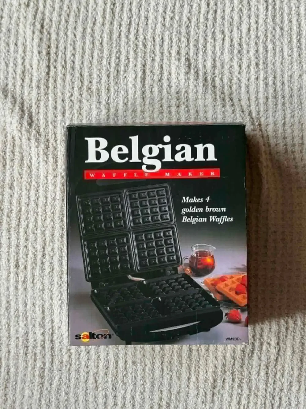 Salton Belgian Waffle Maker WM9BEL 4 Piece Nonstick w Box Manual Tested (1996)